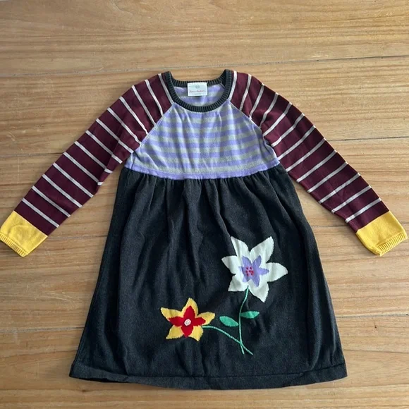 Hanna Andersson Sweater Dress, size 120 (6-7) Hanna Andersson Sweater Dress, size 120 (6-7)